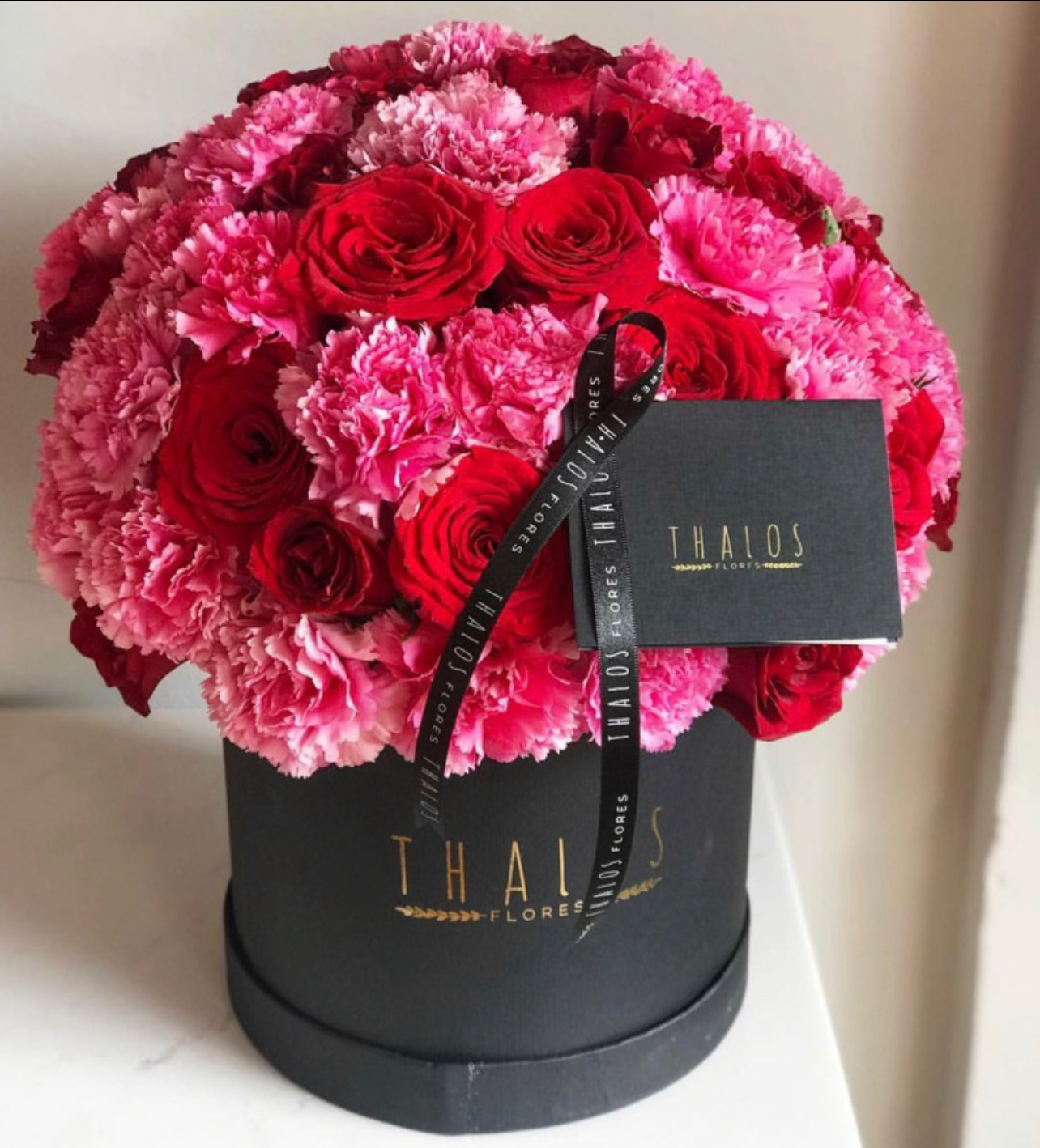 Box Negro Grande Rosas y Claveles