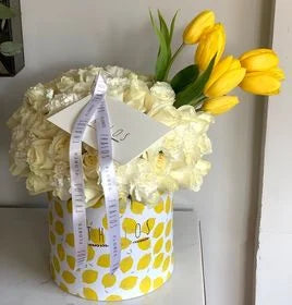 Box Grande Rosas Blancas y Tulipanes