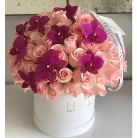 Box Grande Rosas Titanic Orquídeas