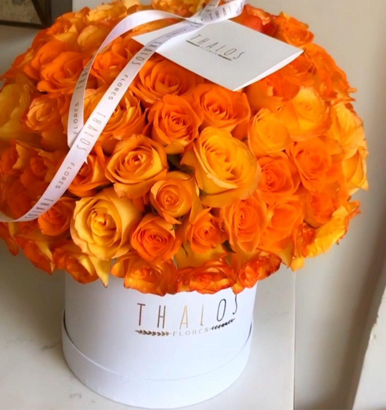 Box Blanco Grande Rosas Naranja