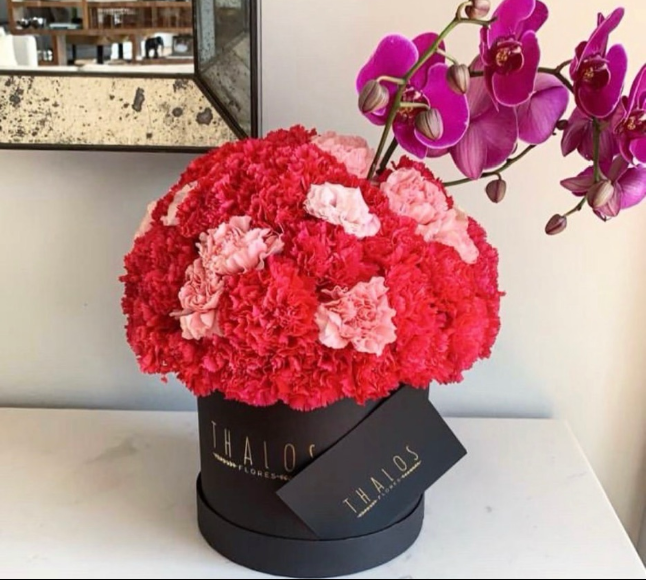 Box Negro Grande Clavel y Orquídeas