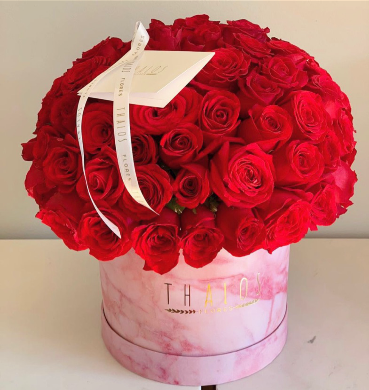 Box Mármol Rosa Grande Rosas rojas