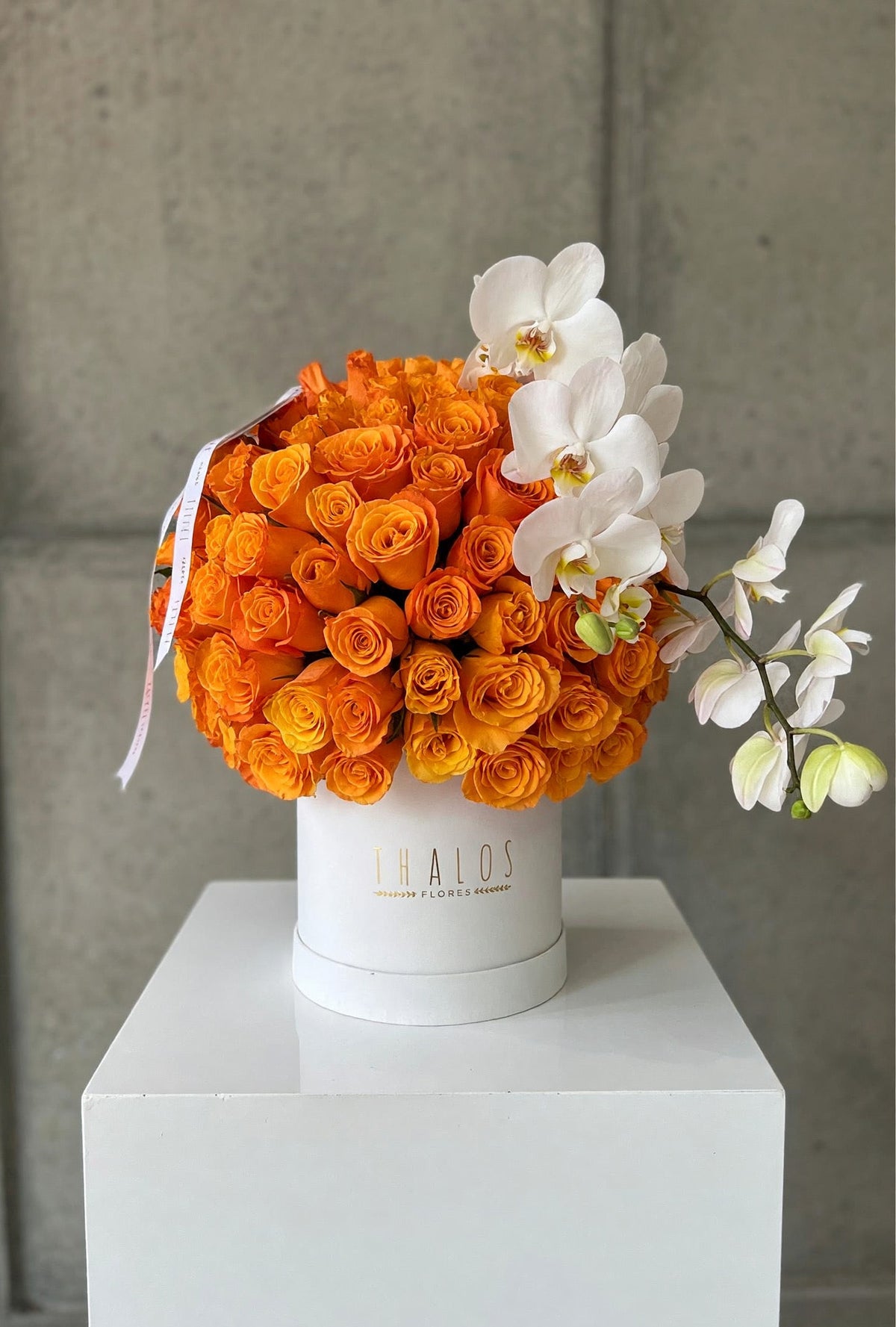 Box Blanco grande 200 rosas y orquídea